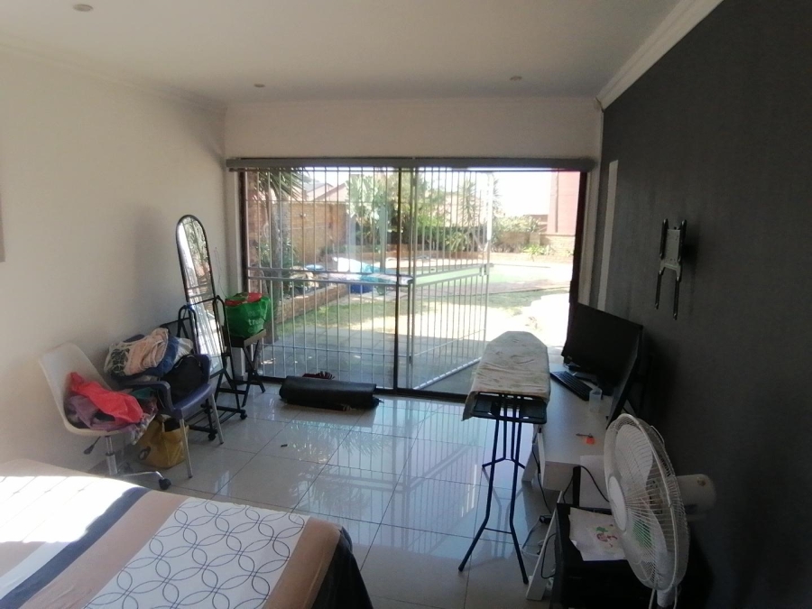 4 Bedroom Property for Sale in Bassonia Gauteng