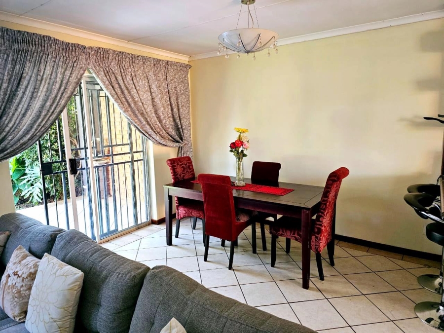 2 Bedroom Property for Sale in Equestria Gauteng