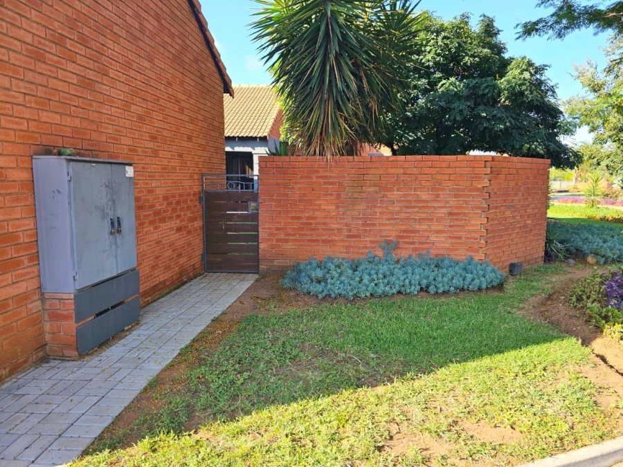 2 Bedroom Property for Sale in Equestria Gauteng