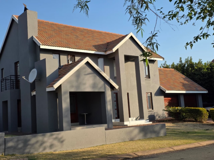 3 Bedroom Property for Sale in Kosmosdal Gauteng