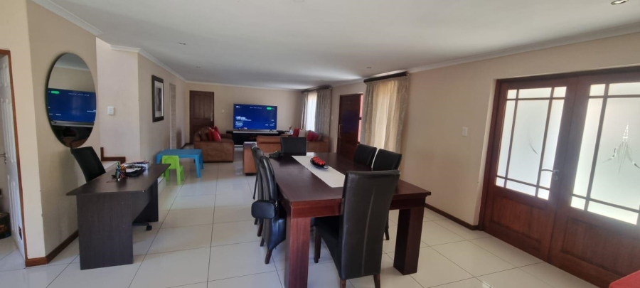 3 Bedroom Property for Sale in Kosmosdal Gauteng