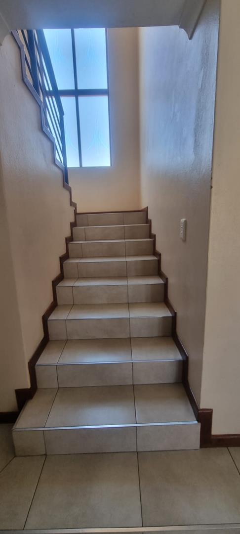 3 Bedroom Property for Sale in Kosmosdal Gauteng