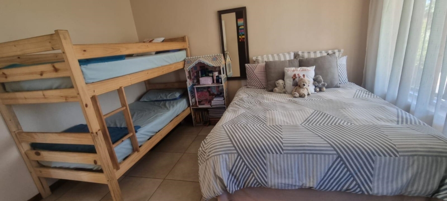 3 Bedroom Property for Sale in Kosmosdal Gauteng