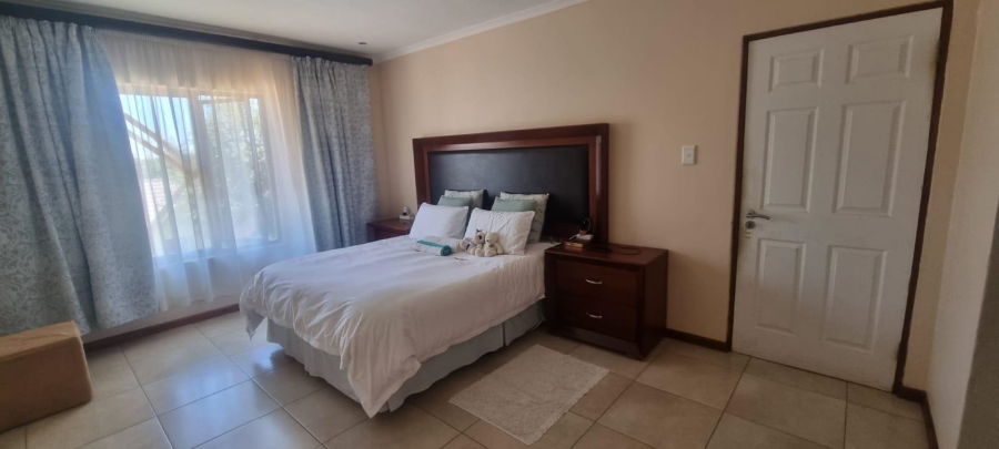3 Bedroom Property for Sale in Kosmosdal Gauteng