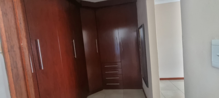 3 Bedroom Property for Sale in Kosmosdal Gauteng