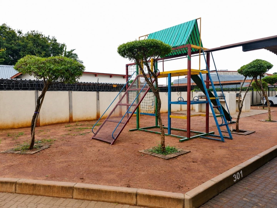 2 Bedroom Property for Sale in Pretoria North Gauteng