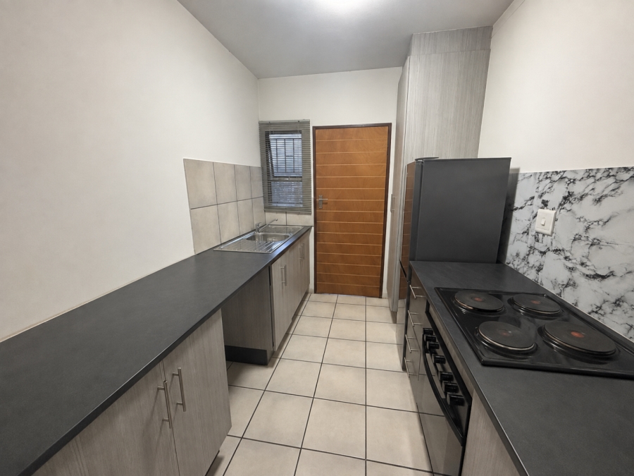 2 Bedroom Property for Sale in Pretoria North Gauteng
