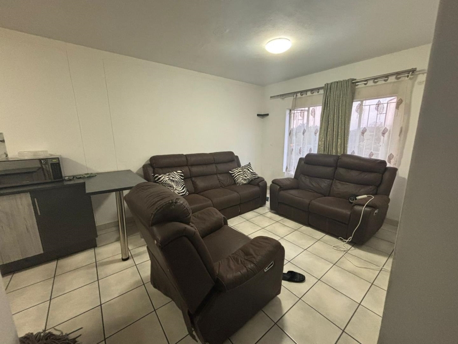 2 Bedroom Property for Sale in Pretoria North Gauteng
