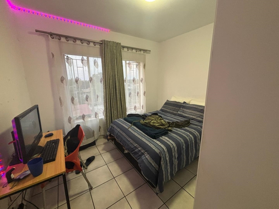 2 Bedroom Property for Sale in Pretoria North Gauteng