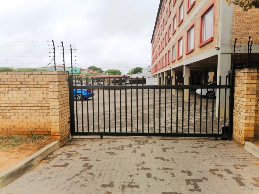 2 Bedroom Property for Sale in Pretoria North Gauteng