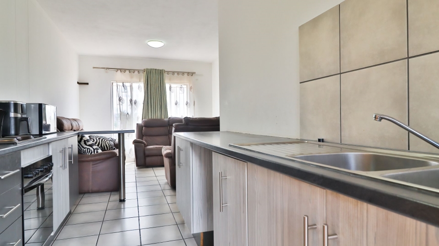 2 Bedroom Property for Sale in Pretoria North Gauteng