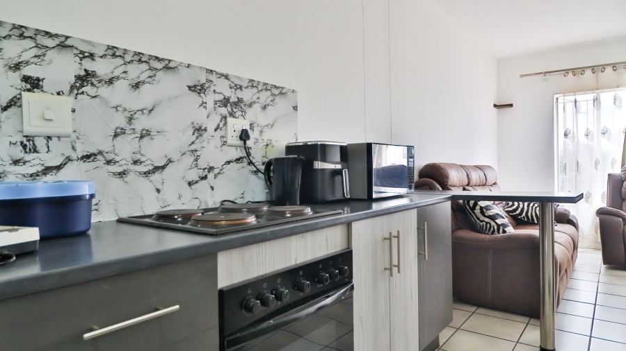 2 Bedroom Property for Sale in Pretoria North Gauteng