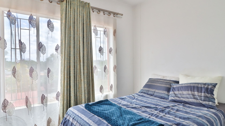 2 Bedroom Property for Sale in Pretoria North Gauteng