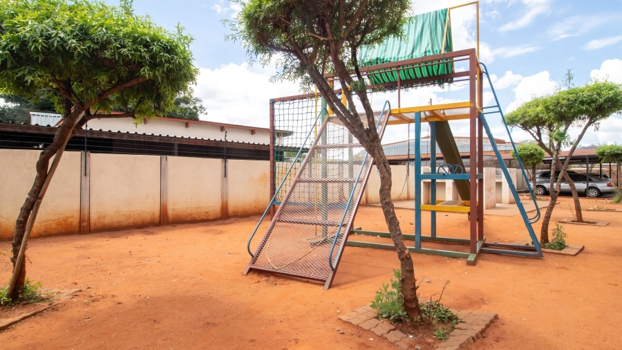 2 Bedroom Property for Sale in Pretoria North Gauteng