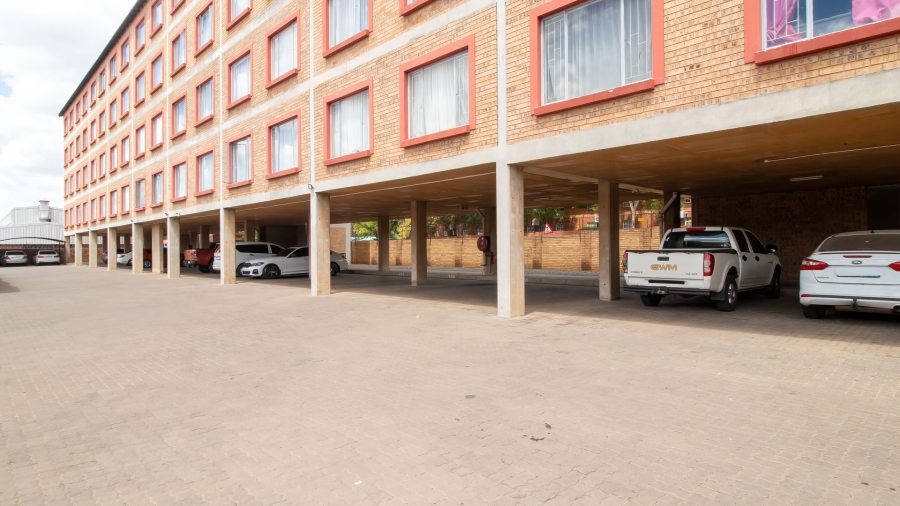 2 Bedroom Property for Sale in Pretoria North Gauteng