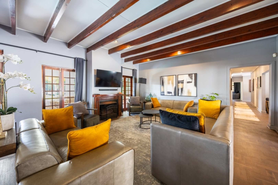 7 Bedroom Property for Sale in Moreleta Park Gauteng
