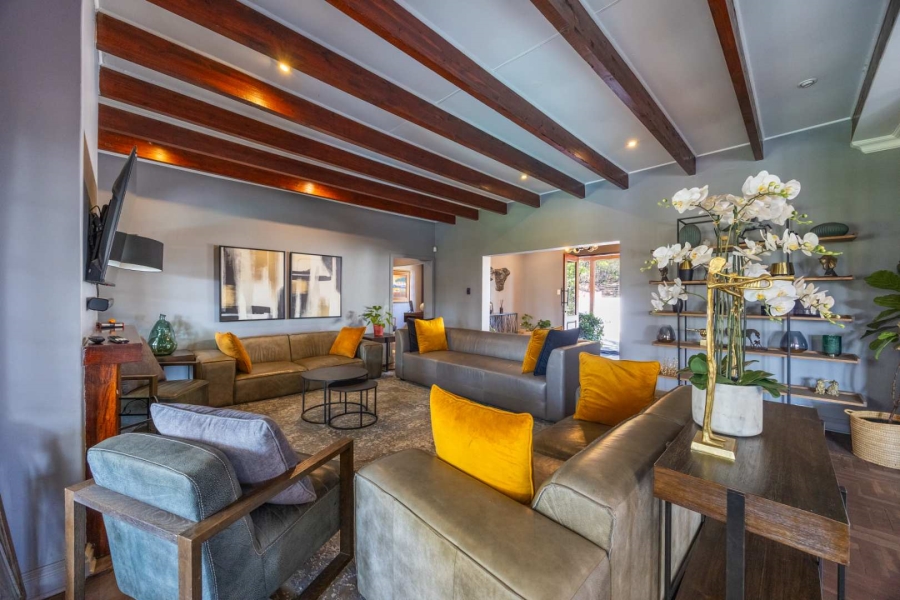 7 Bedroom Property for Sale in Moreleta Park Gauteng