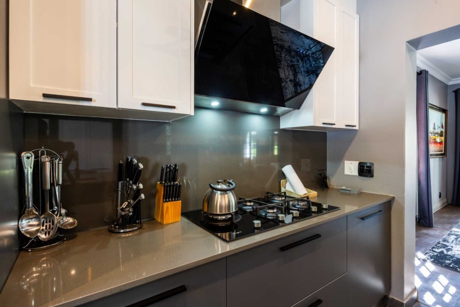 7 Bedroom Property for Sale in Moreleta Park Gauteng