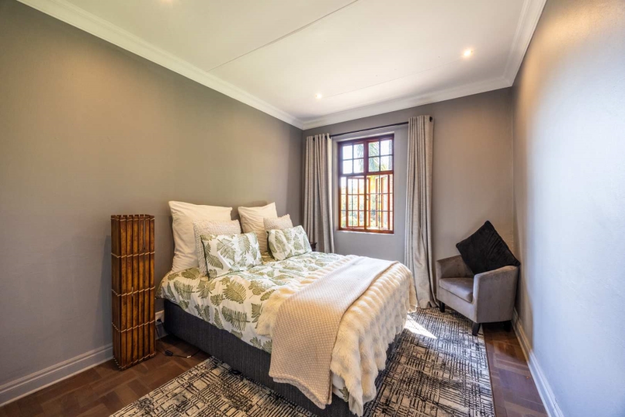 7 Bedroom Property for Sale in Moreleta Park Gauteng