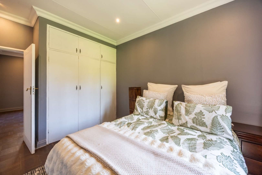 7 Bedroom Property for Sale in Moreleta Park Gauteng