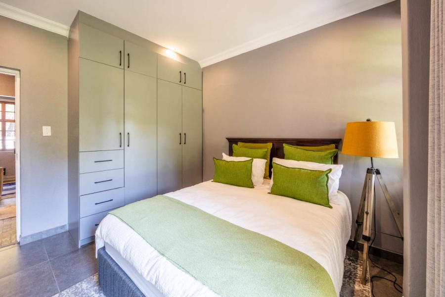 7 Bedroom Property for Sale in Moreleta Park Gauteng