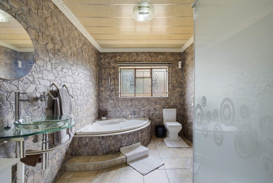 4 Bedroom Property for Sale in Eldorado Park Gauteng