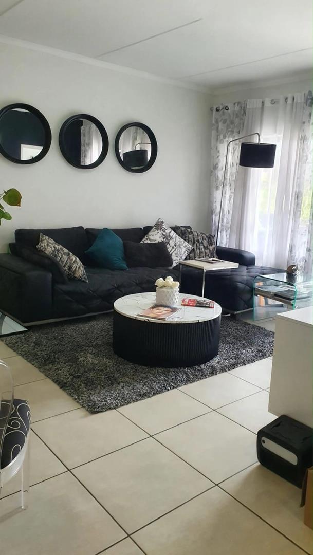 To Let 3 Bedroom Property for Rent in Modderfontein Gauteng