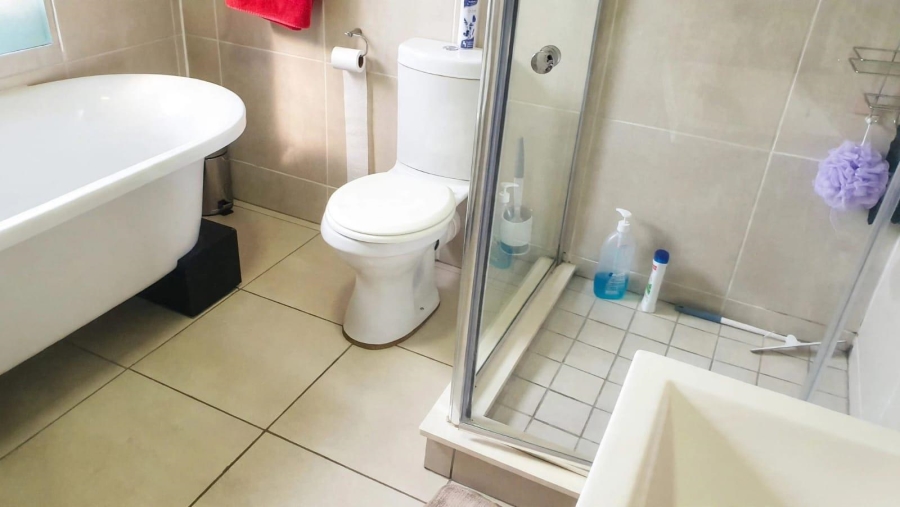 To Let 3 Bedroom Property for Rent in Modderfontein Gauteng