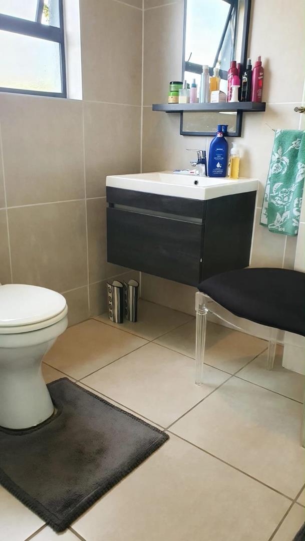 To Let 3 Bedroom Property for Rent in Modderfontein Gauteng