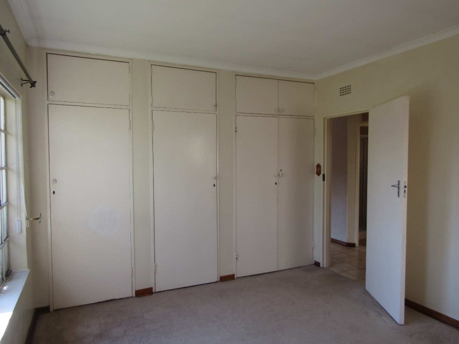 2 Bedroom Property for Sale in Helderkruin Gauteng