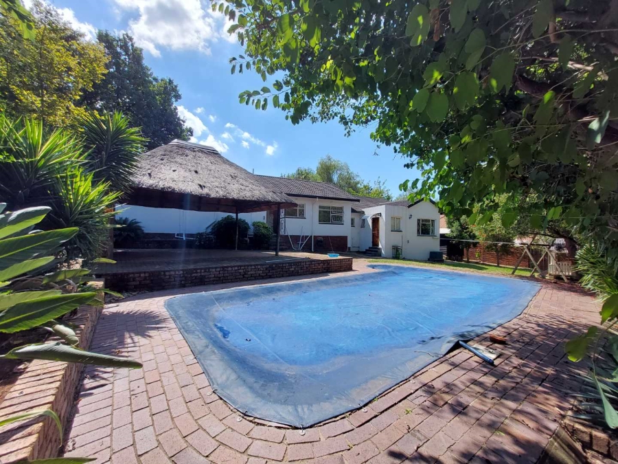 To Let 4 Bedroom Property for Rent in Olivedale Gauteng