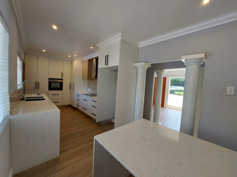 To Let 4 Bedroom Property for Rent in Olivedale Gauteng