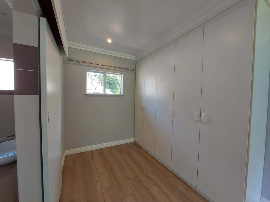To Let 4 Bedroom Property for Rent in Olivedale Gauteng