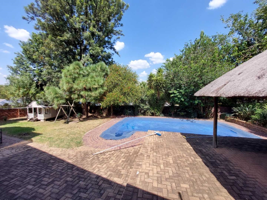 To Let 4 Bedroom Property for Rent in Olivedale Gauteng