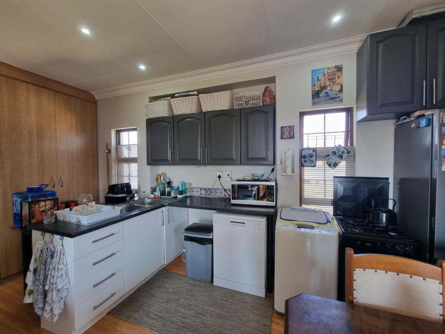 To Let 1 Bedroom Property for Rent in Olympus AH Gauteng