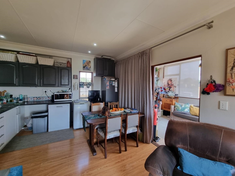 To Let 1 Bedroom Property for Rent in Olympus AH Gauteng