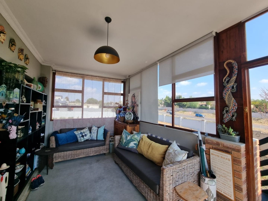 To Let 1 Bedroom Property for Rent in Olympus AH Gauteng