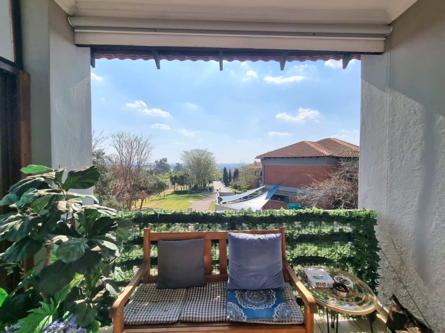 1 Bedroom Property for Sale in Olympus AH Gauteng