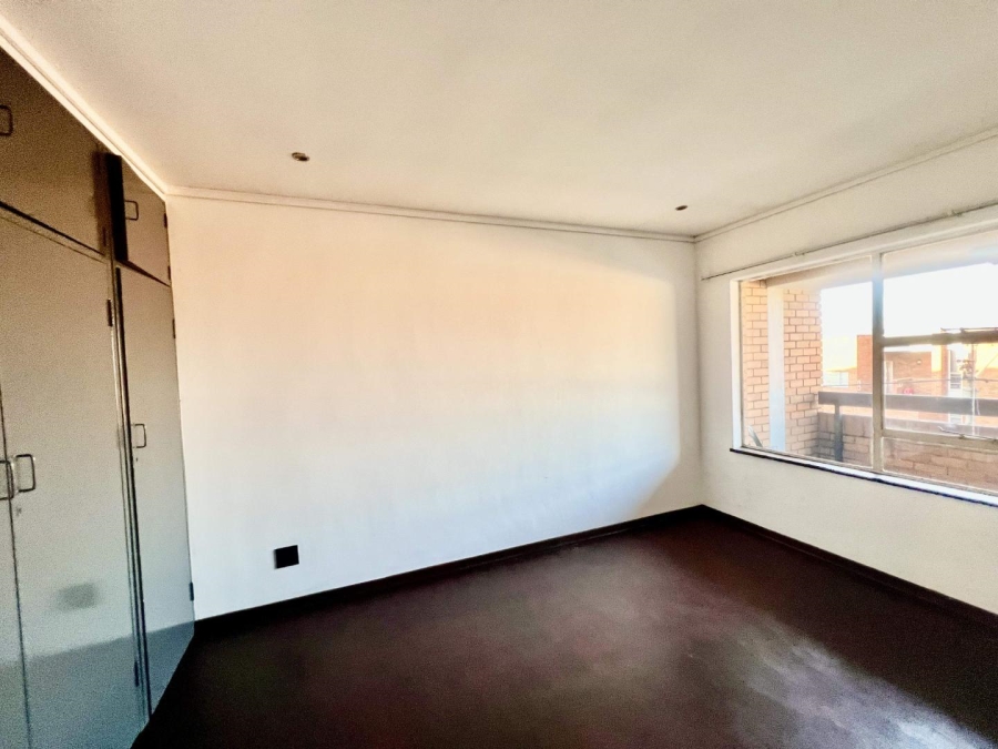 1 Bedroom Property for Sale in Malvern East Gauteng