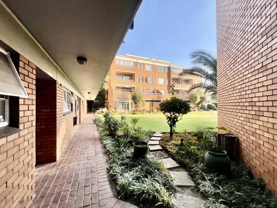 1 Bedroom Property for Sale in Malvern East Gauteng