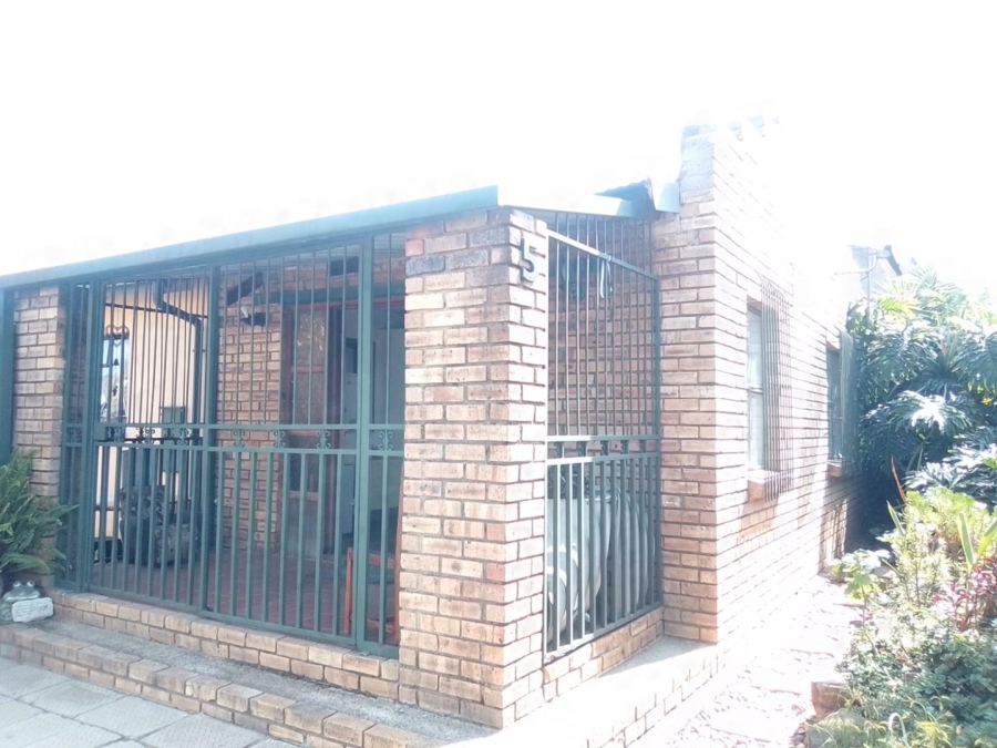 3 Bedroom Property for Sale in Eldorado Park Gauteng