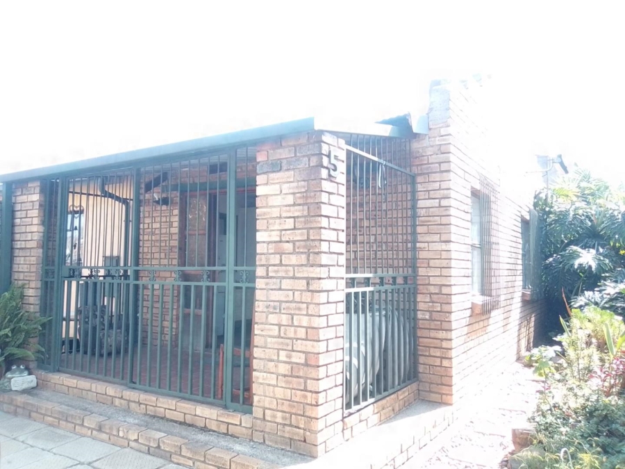 3 Bedroom Property for Sale in Eldorado Park Gauteng