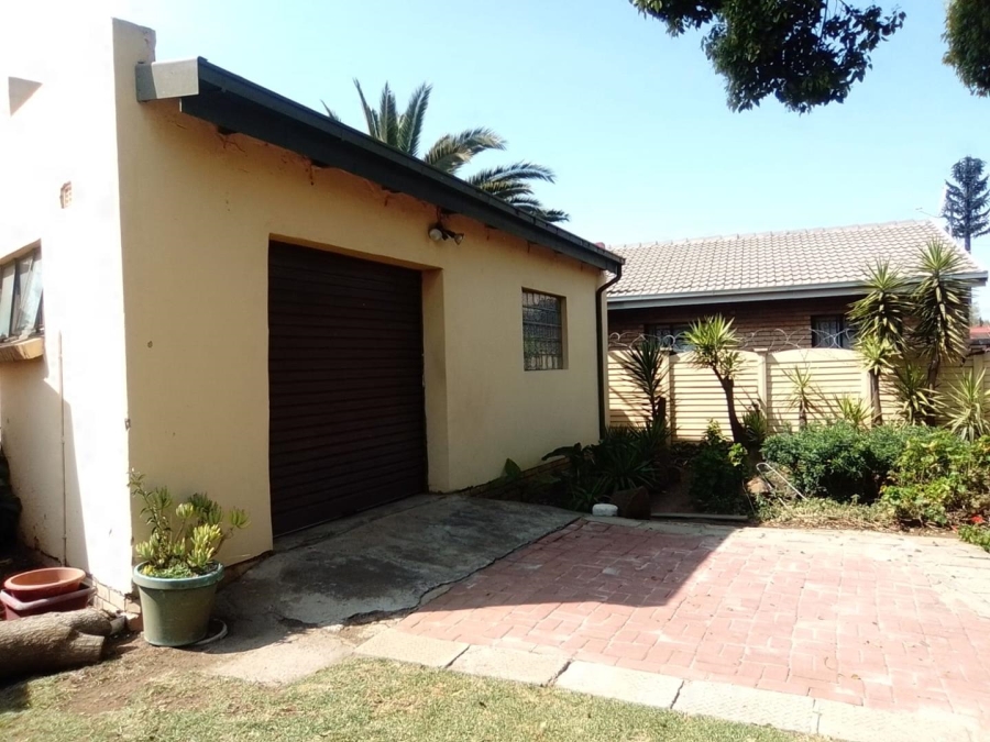 3 Bedroom Property for Sale in Eldorado Park Gauteng