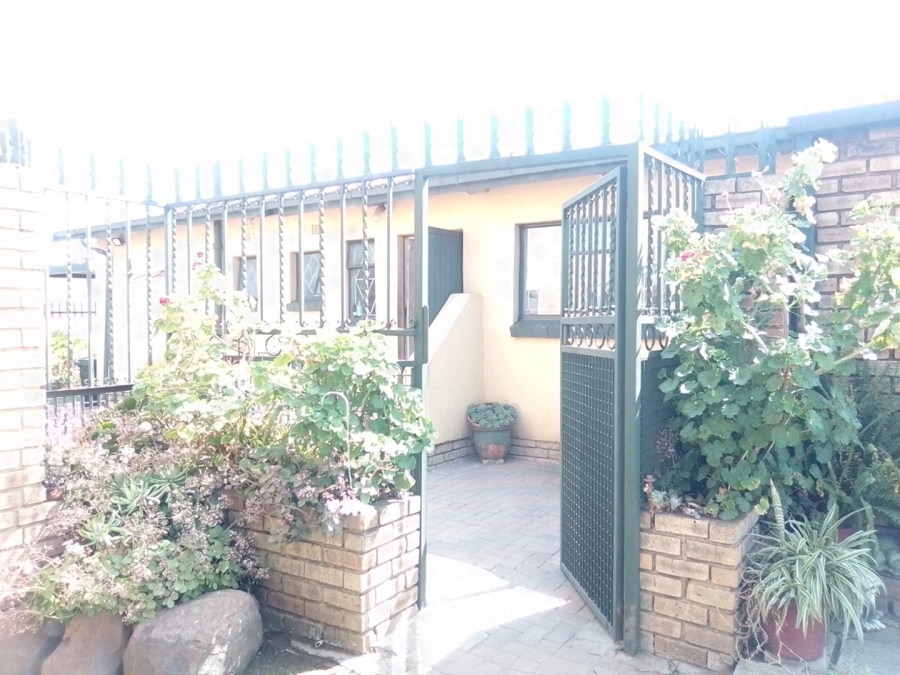 3 Bedroom Property for Sale in Eldorado Park Gauteng