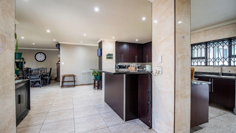 3 Bedroom Property for Sale in Brackenhurst Gauteng