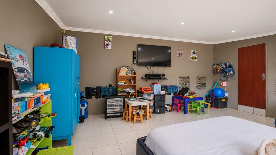 3 Bedroom Property for Sale in Brackenhurst Gauteng