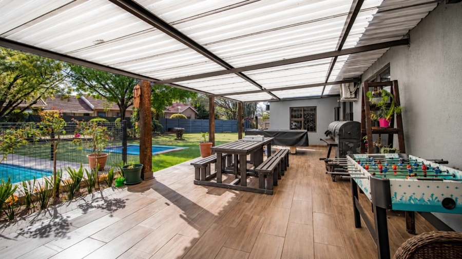 3 Bedroom Property for Sale in Brackenhurst Gauteng
