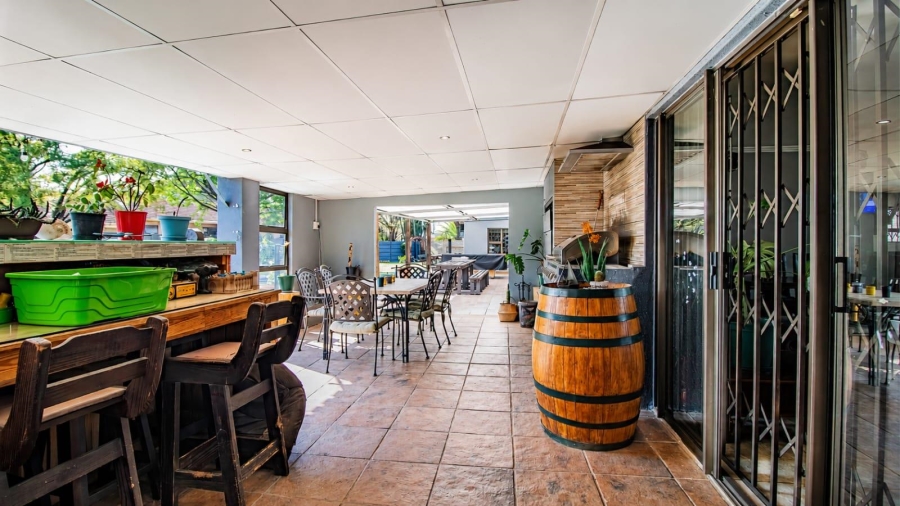 3 Bedroom Property for Sale in Brackenhurst Gauteng
