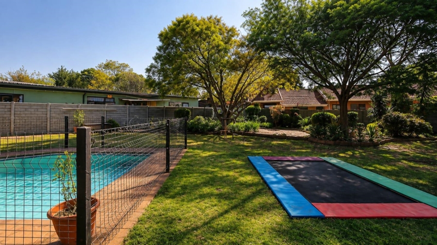 3 Bedroom Property for Sale in Brackenhurst Gauteng