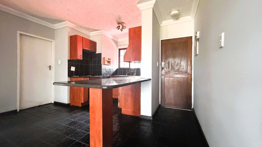 1 Bedroom Property for Sale in Erand Gardens Gauteng